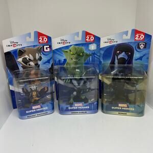 New sealed Disney Infinity 2.0 edition Marvel Superheroes bundle